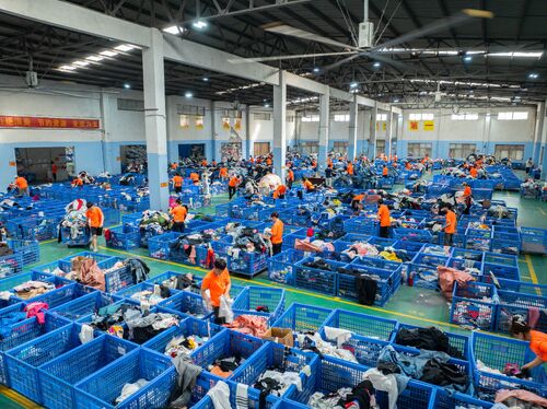Latest company news about How to Choose a Reliable Secondhand Clothing Wholesaler